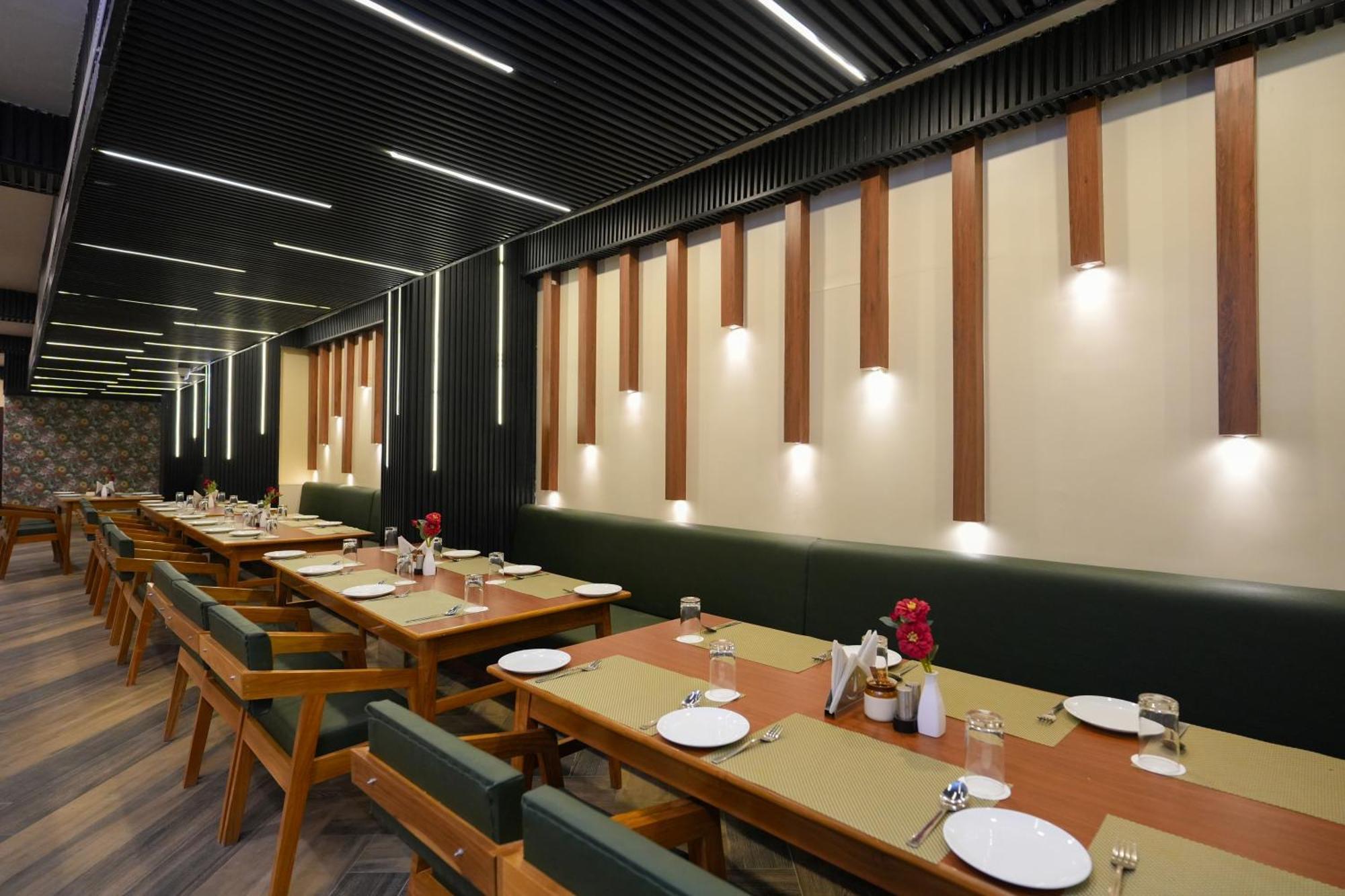 Hotel Pavitra Purnia Dış mekan fotoğraf